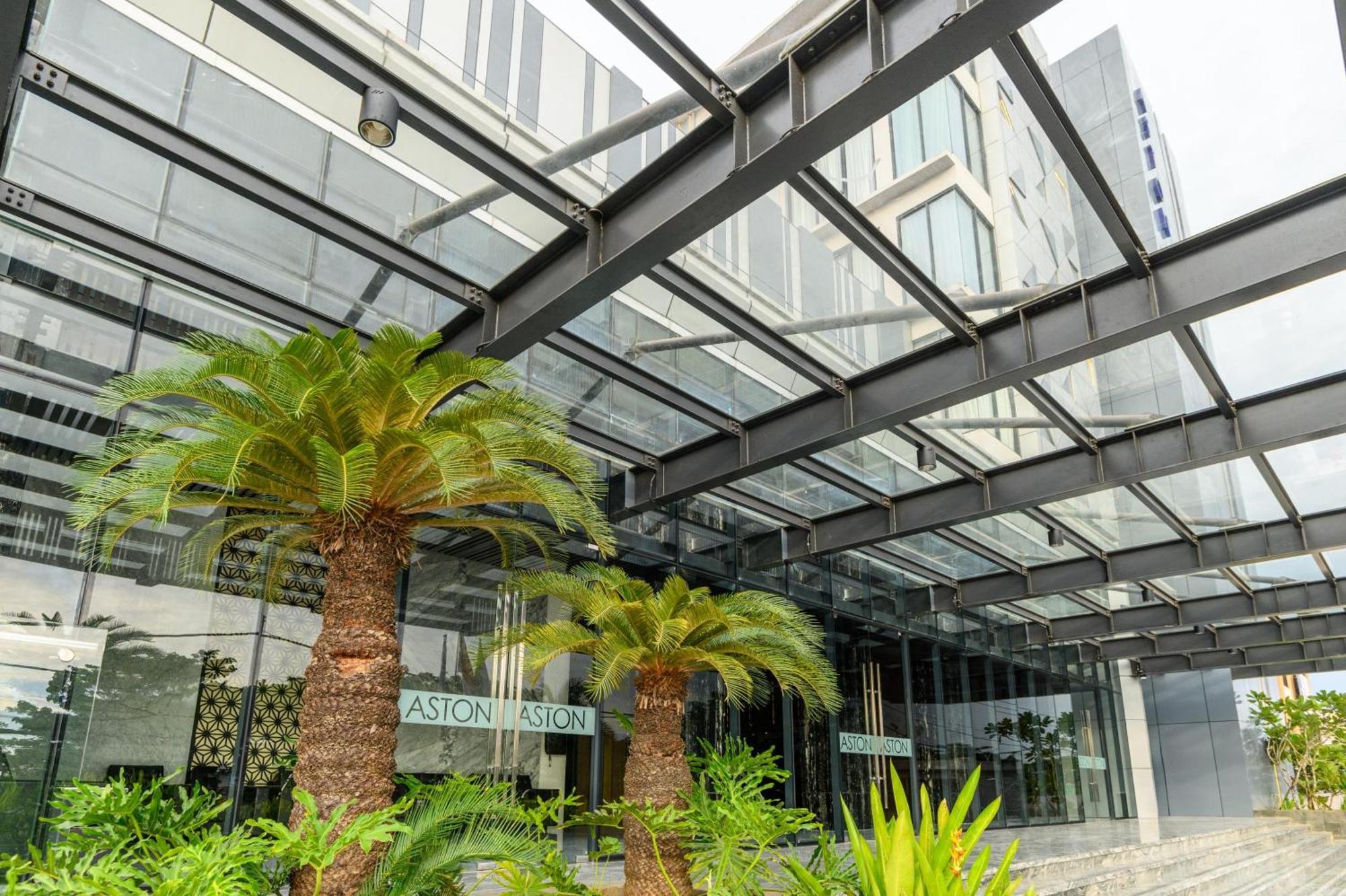 Aston Sorong Hotel & Conference Center Экстерьер фото