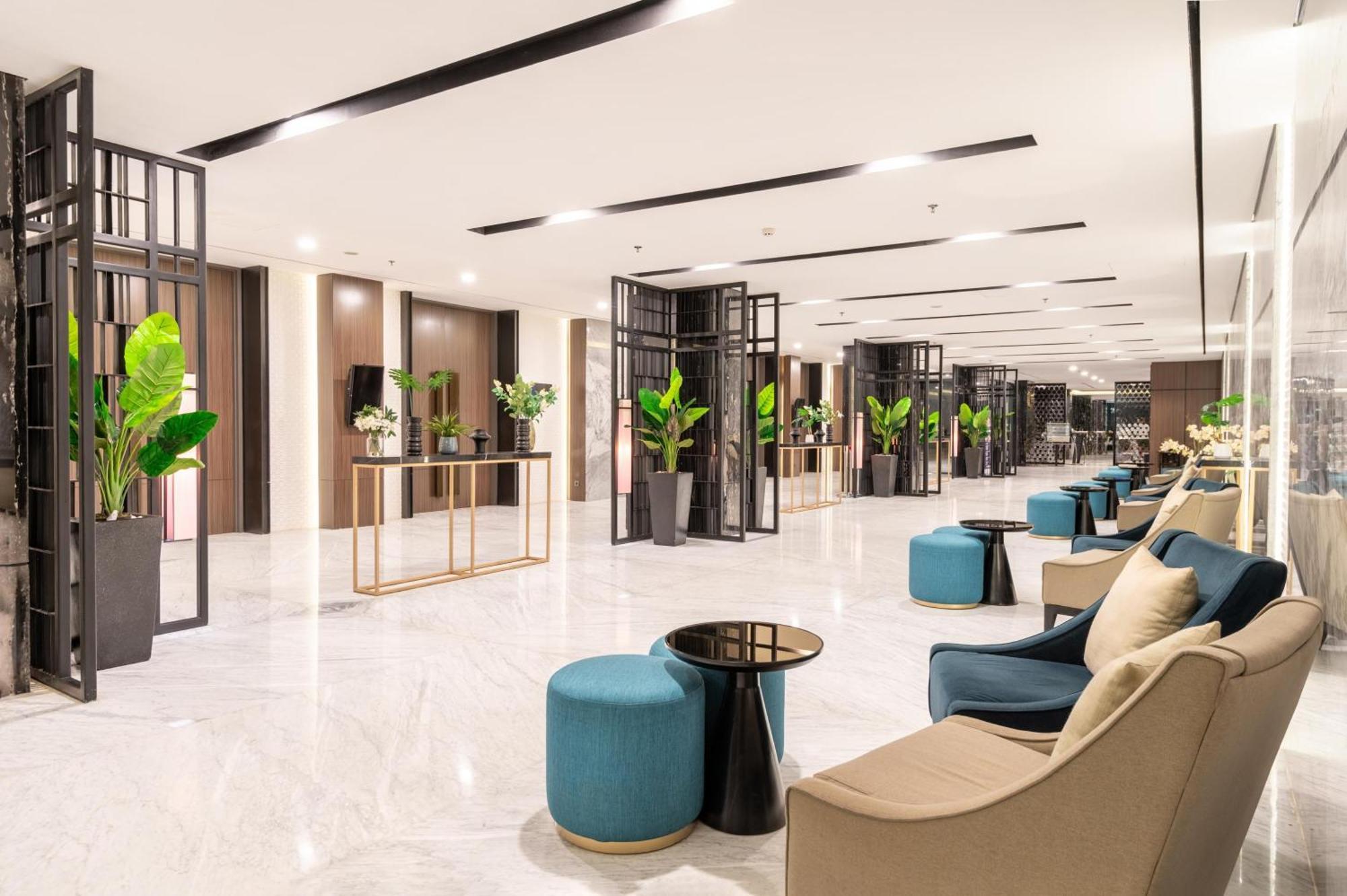 Aston Sorong Hotel & Conference Center Экстерьер фото
