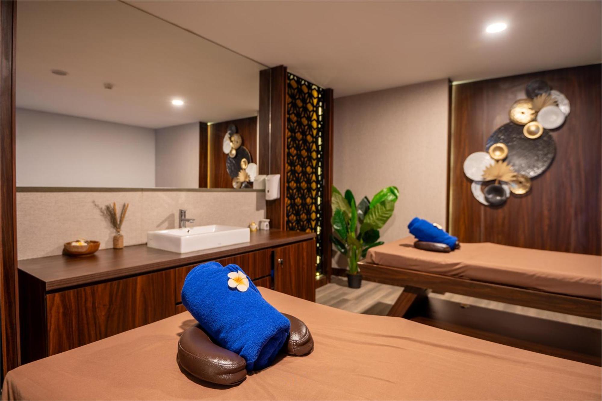 Aston Sorong Hotel & Conference Center Экстерьер фото