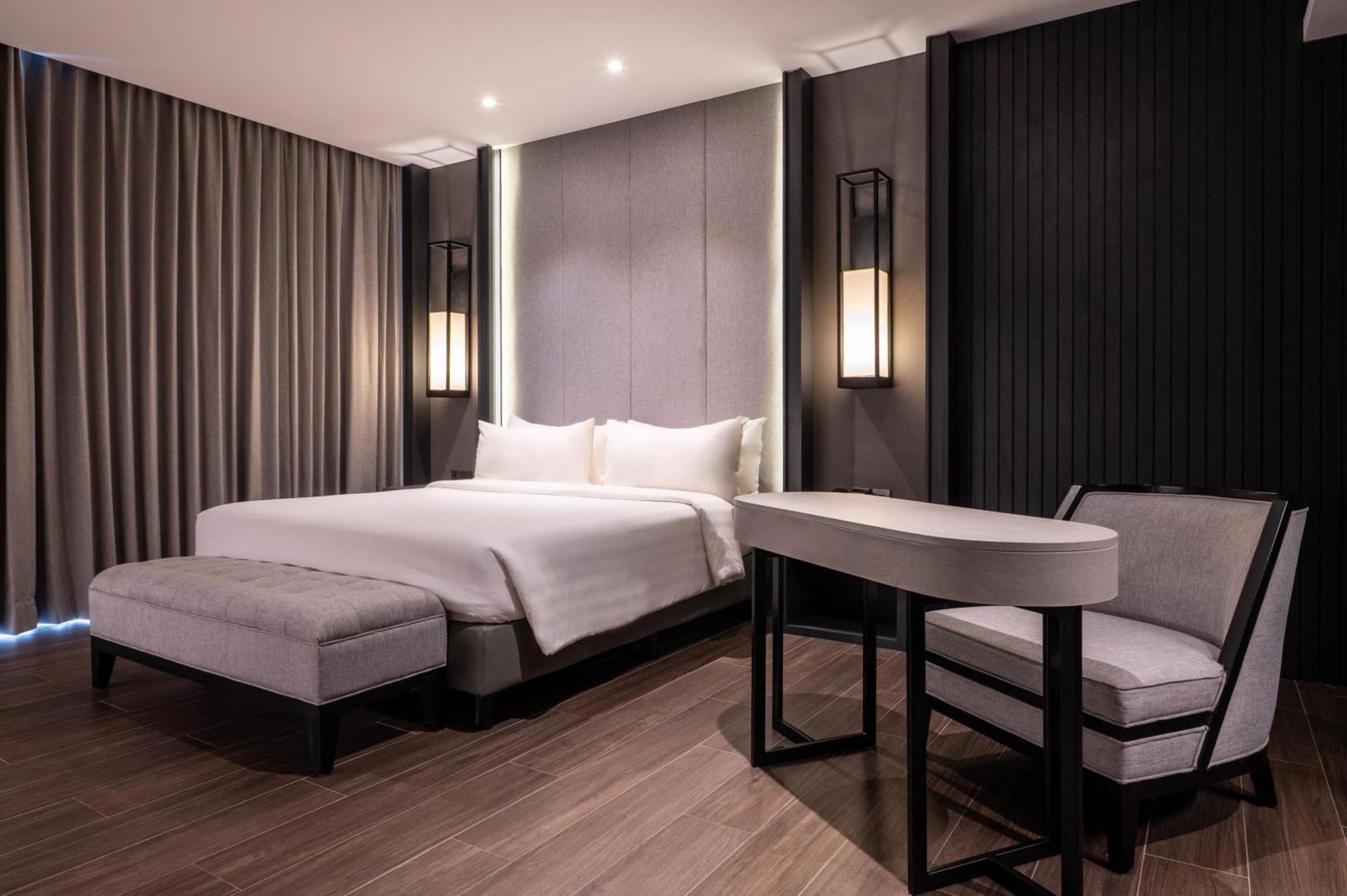 Aston Sorong Hotel & Conference Center Экстерьер фото