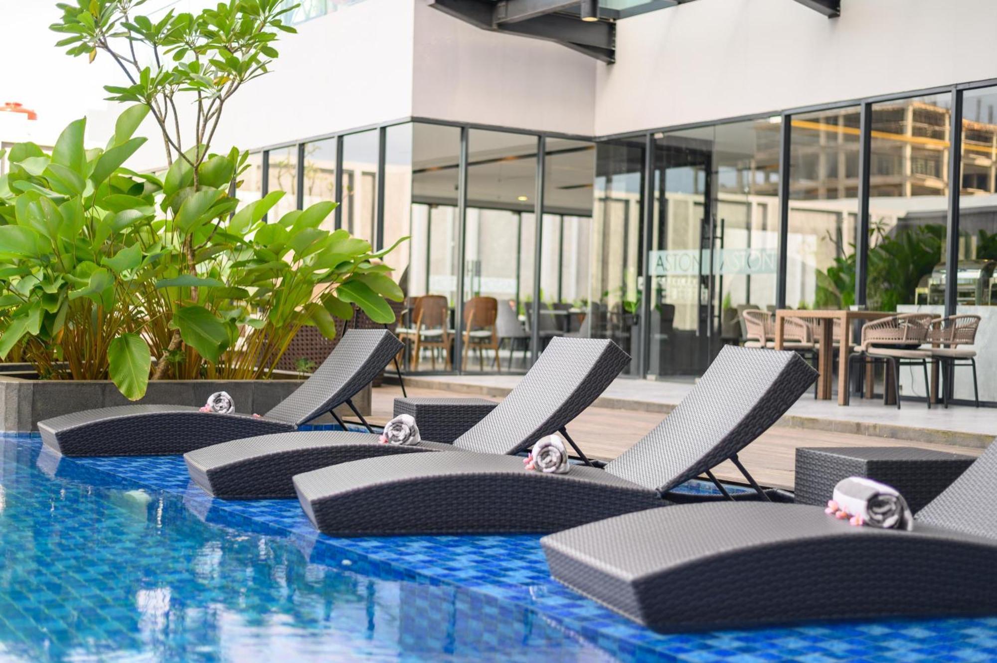 Aston Sorong Hotel & Conference Center Экстерьер фото